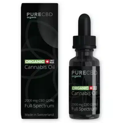 An image showing the packaging for 20% Full Spectrum CBD olie door Pure Organic CBD. Dit product is volledig biologisch en in het laboratorium getest op zuiverheid.